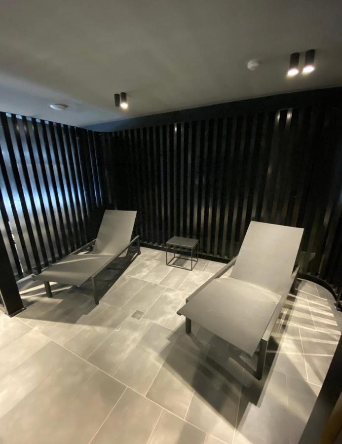 Midnight Luxe 1Br 1Bath Apartment 104 In The Heart Of Braddon Pool Sauna Secure Parking Wine Wifi Canberra Zewnętrze zdjęcie