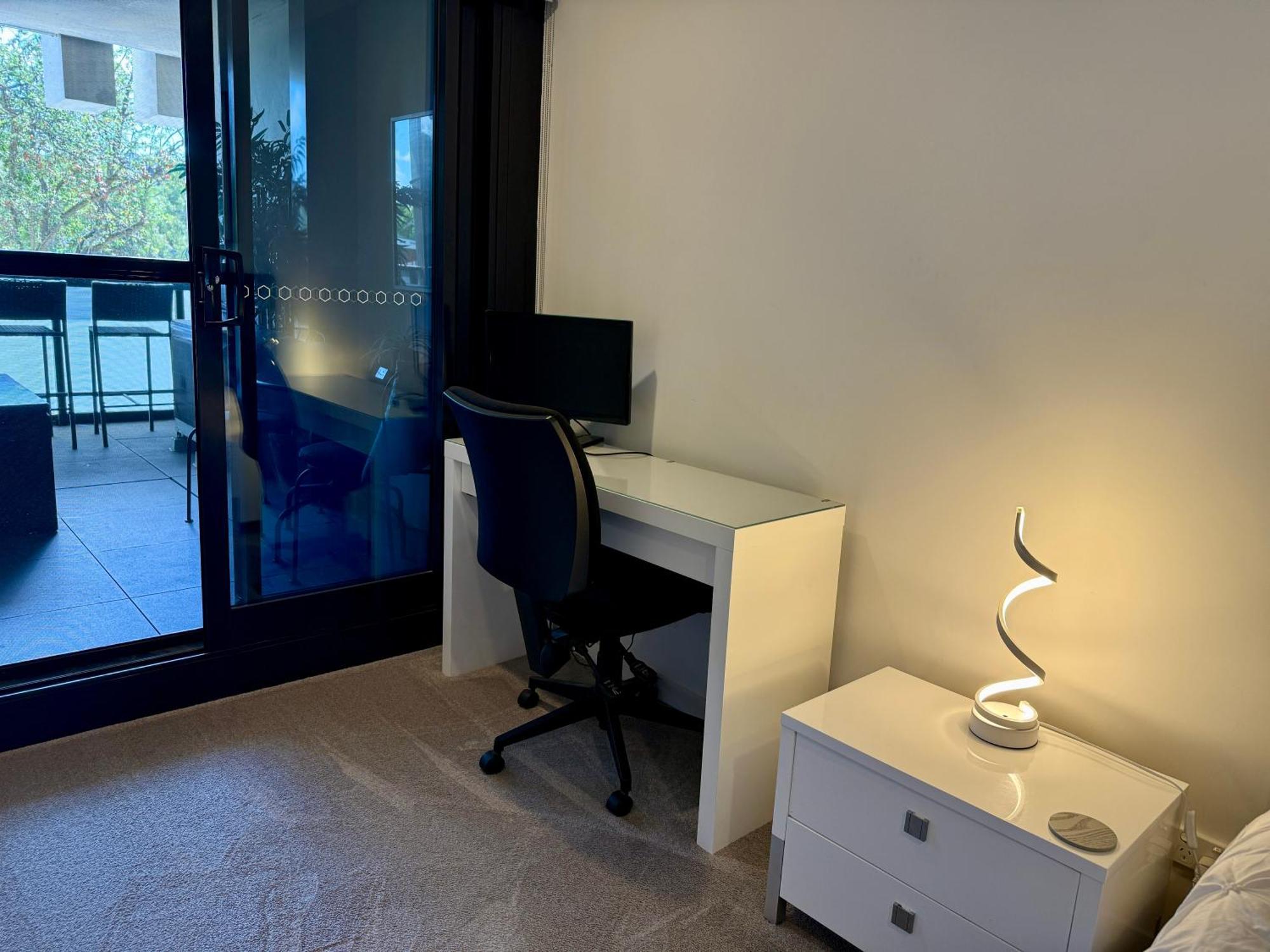 Midnight Luxe 1Br 1Bath Apartment 104 In The Heart Of Braddon Pool Sauna Secure Parking Wine Wifi Canberra Zewnętrze zdjęcie